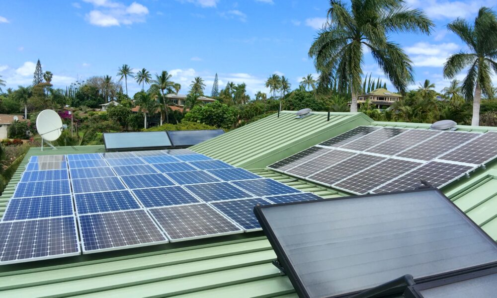 Key Benefits of Rooftop Solar Panels on Maui